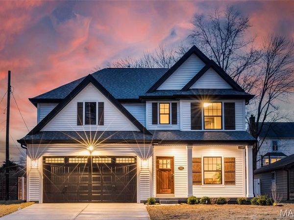 582 Drury Lane, Kirkwood, MO 63122