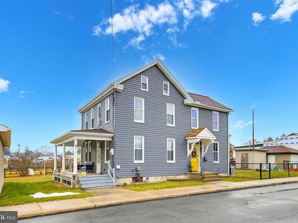 114 N MARKET AVENUE, MOUNT JOY, PA 17552