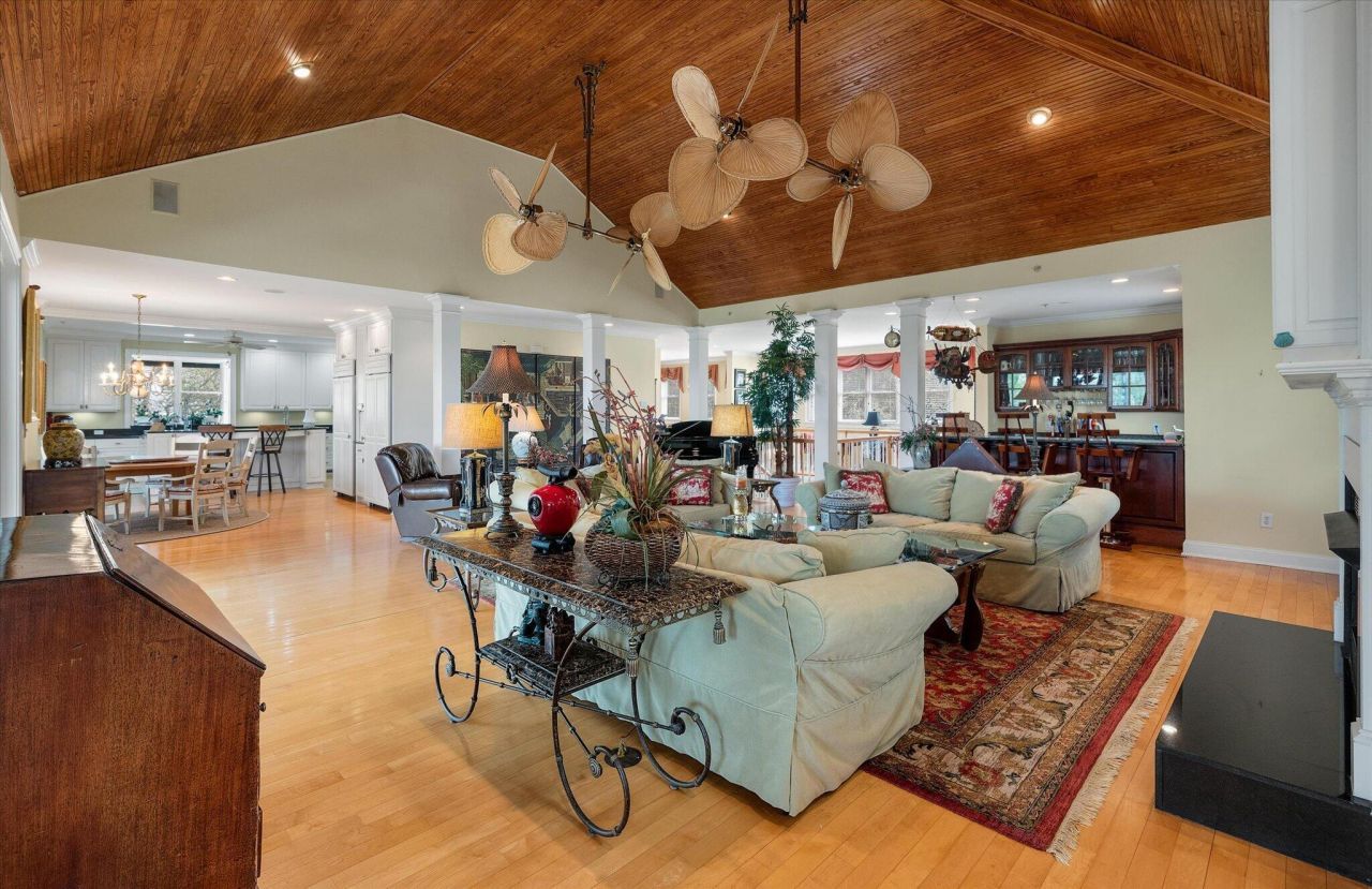 27 Waterway Island Drive Photo 16