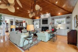 27 Waterway Island Drive photo 4