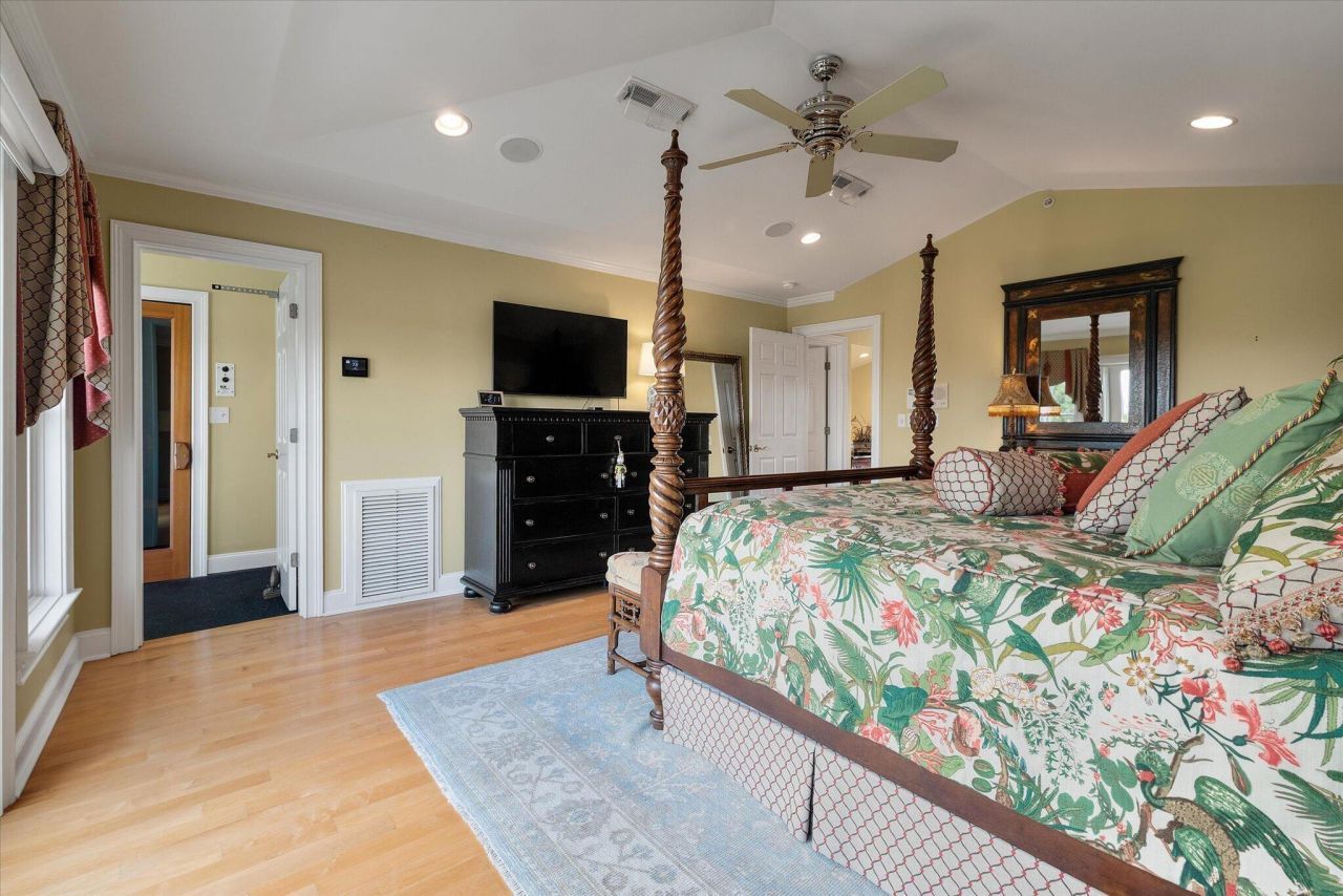 27 Waterway Island Drive Photo 31