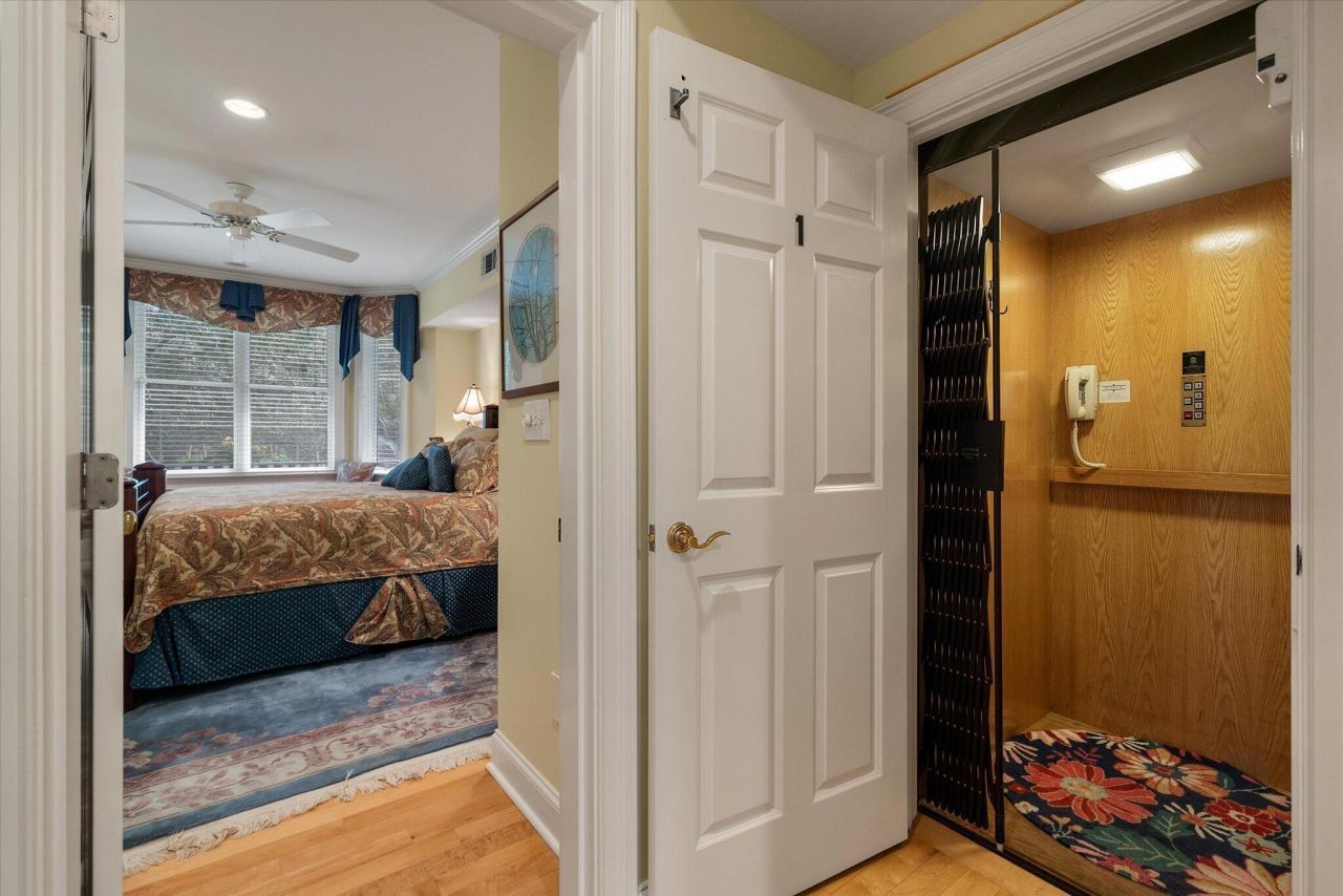 27 Waterway Island Drive Photo 37