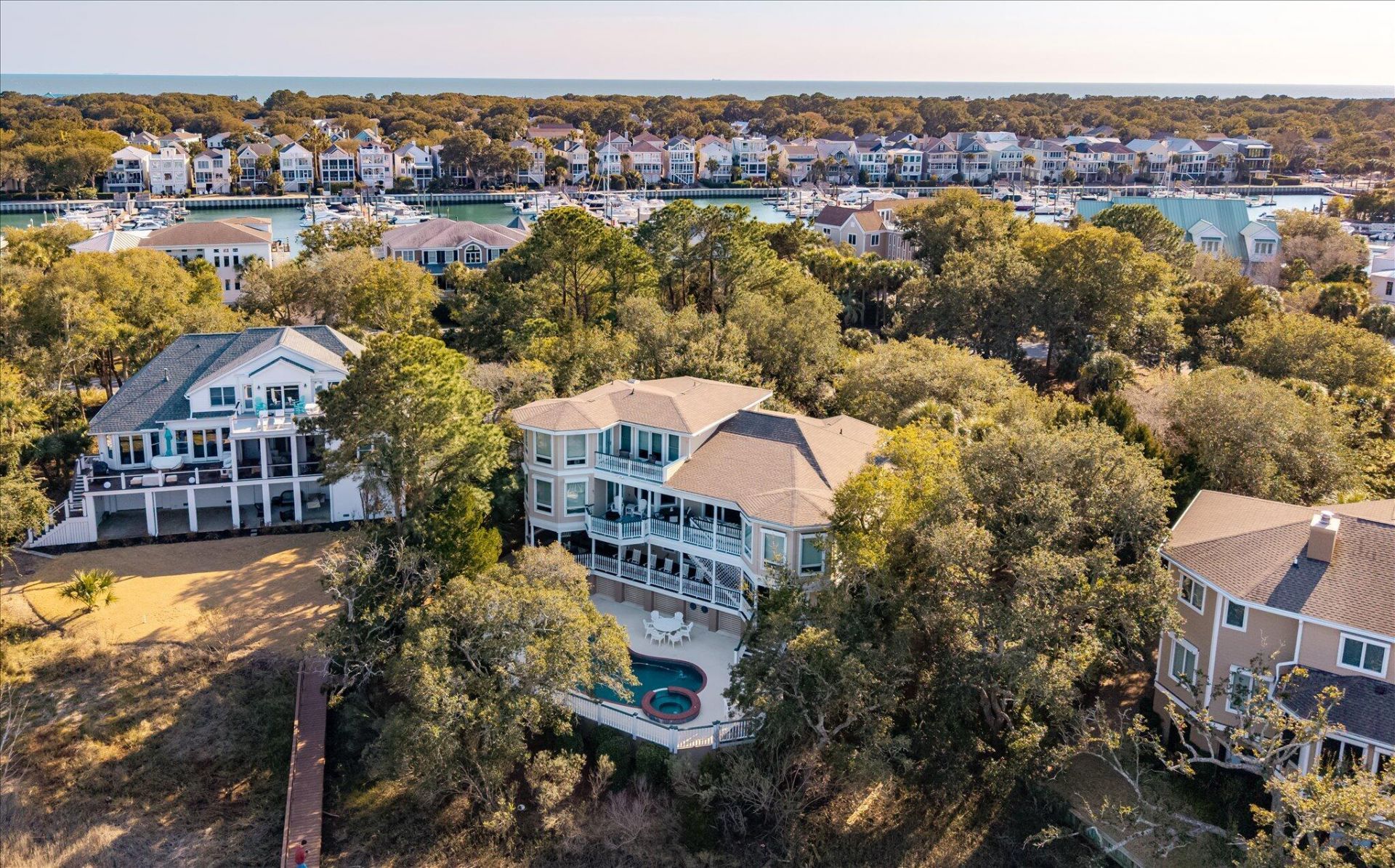 27 Waterway Island Drive Photo 9
