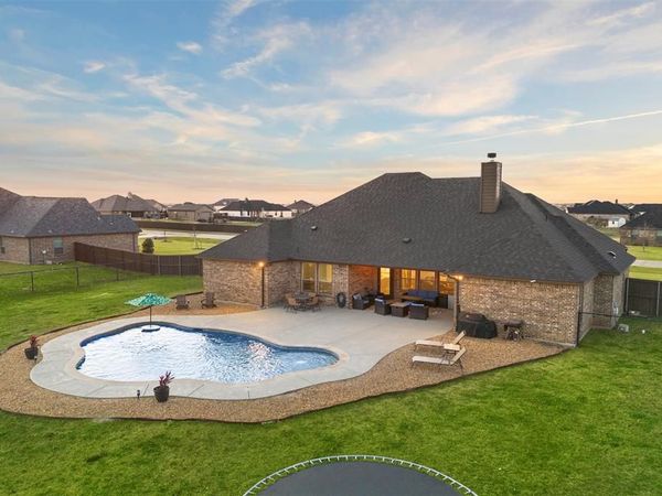331 Crosswind Drive, Waxahachie, TX 75167