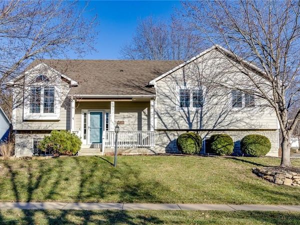 540 Bently Drive, Lawrence, KS 66049