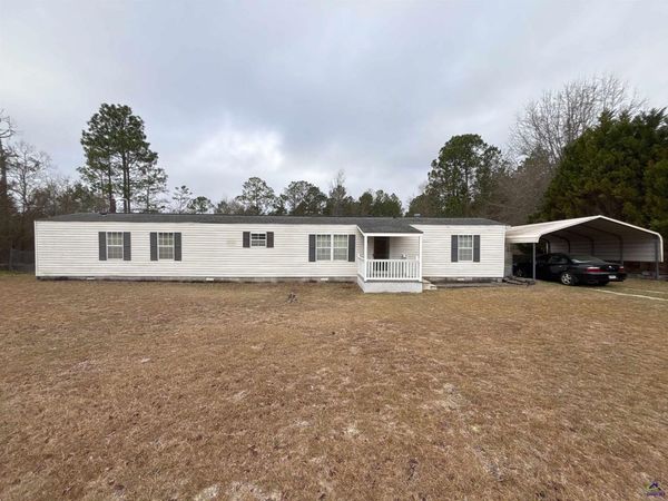 79 N Peach Plantations Ct., Byron, GA 31008