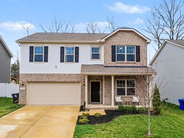 3281 Holiday Ln, Columbia, TN 38401