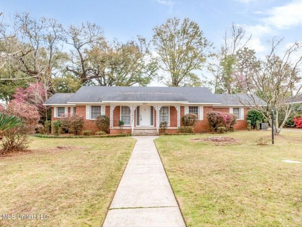 1017 Hillcrest Lane, Mobile, AL 36693
