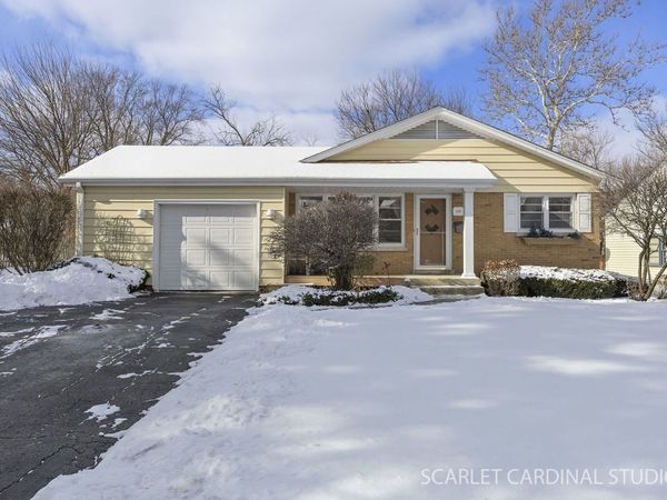 110 Travers Avenue , Wheaton, IL 60187