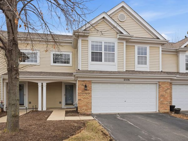 2376 FOXMOOR Lane , Aurora, IL 60502