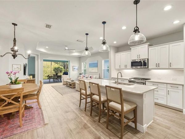 2175 Marquesa CIR, NAPLES, FL 34112