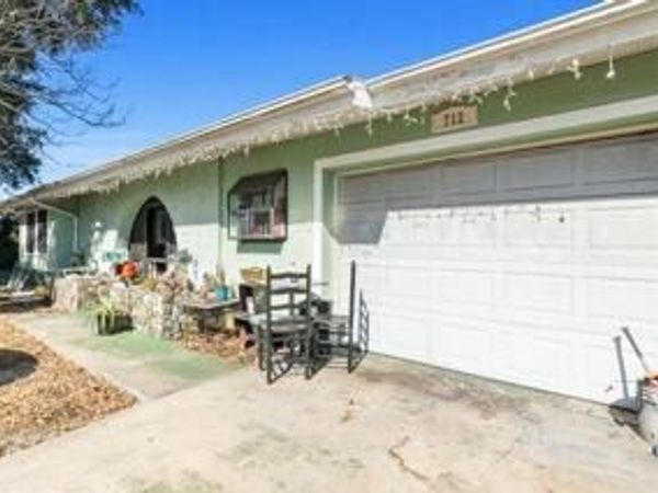 712 Bianca Drive NE, Palm Bay, FL 32905