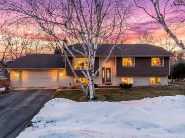 11515 51st Avenue N, Plymouth, MN 55442