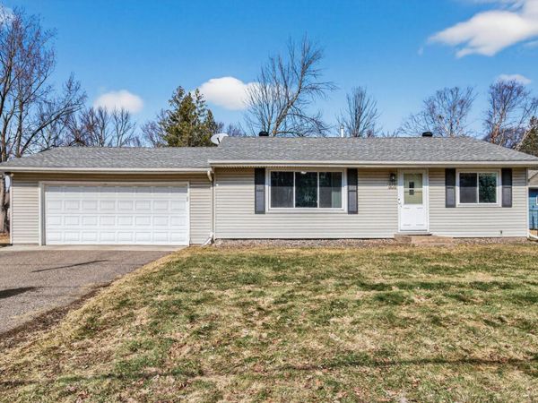 855 11th Avenue SW, Forest Lake, MN 55025