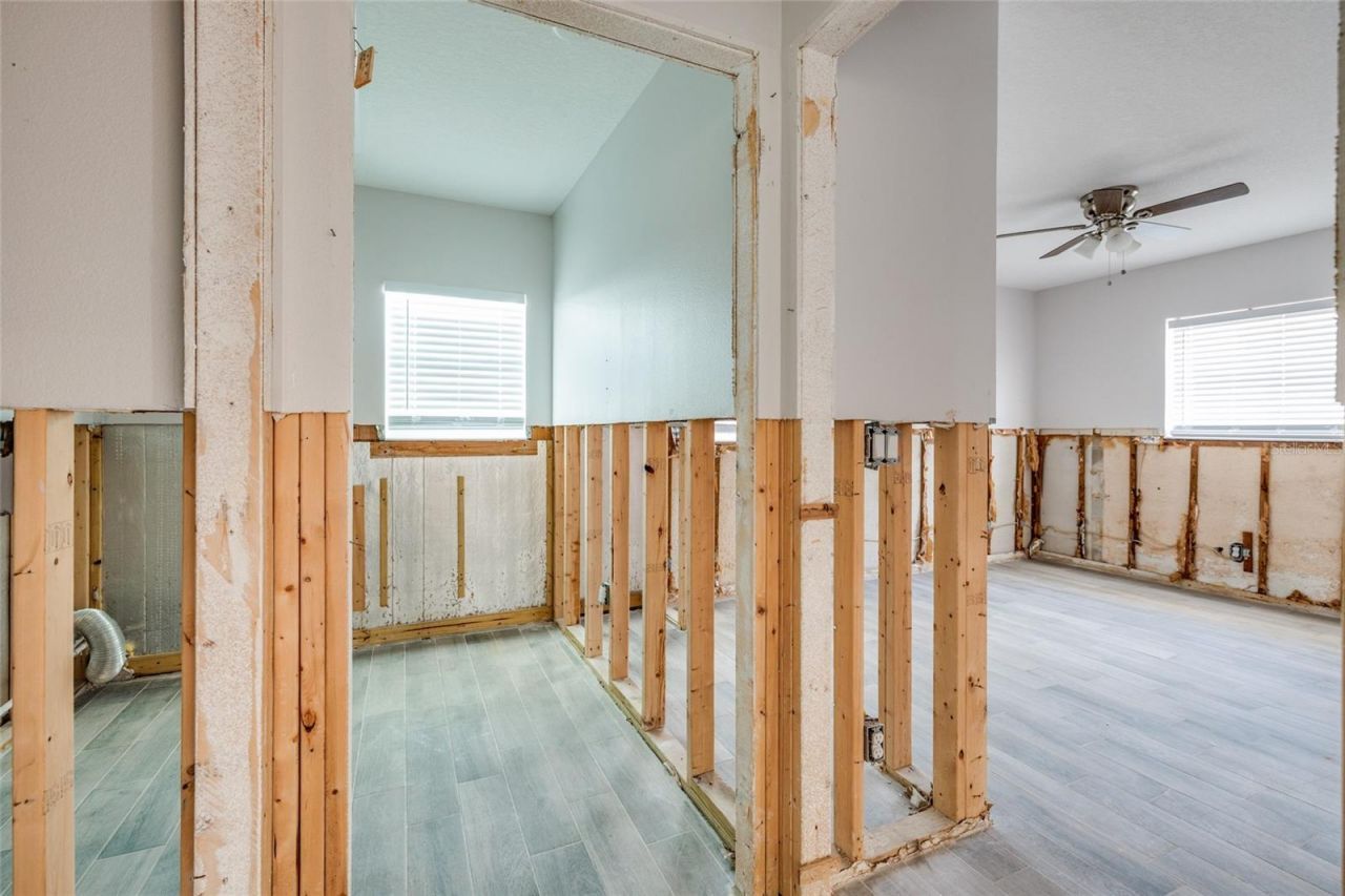 9046 Treasure Lane Ne, Saint Petersburg, FL 33702 Photo