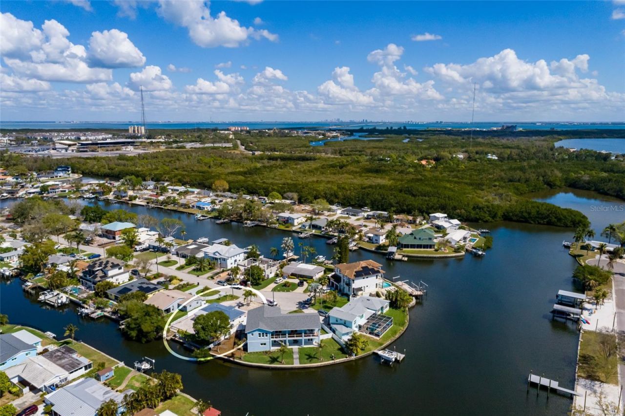 9046 Treasure Lane Ne, Saint Petersburg, FL 33702 Photo