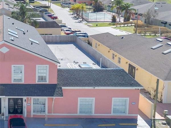 1057 UNIVERSAL REST PLACE , KISSIMMEE, FL 34744