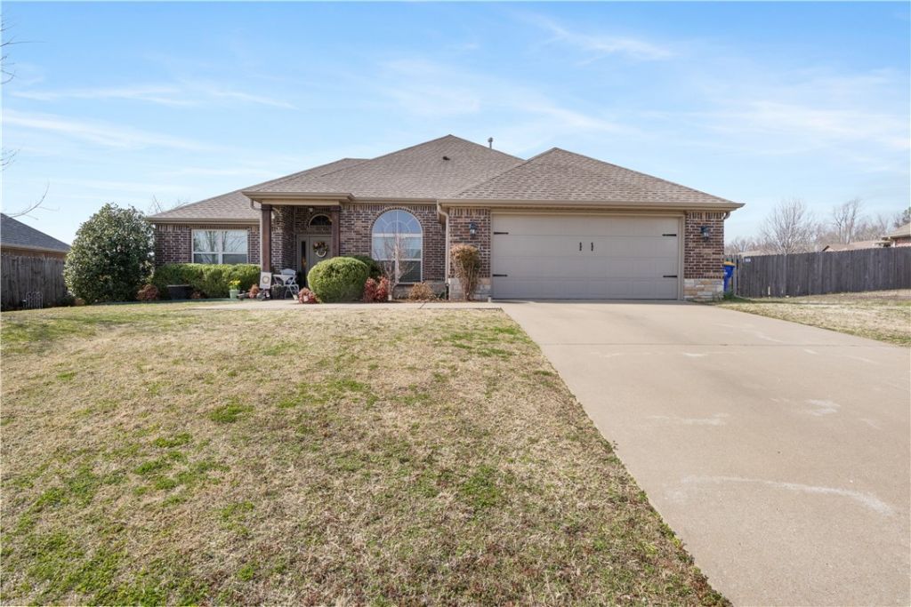 216 Ford Street, Lowell, AR 72745 Main Photo