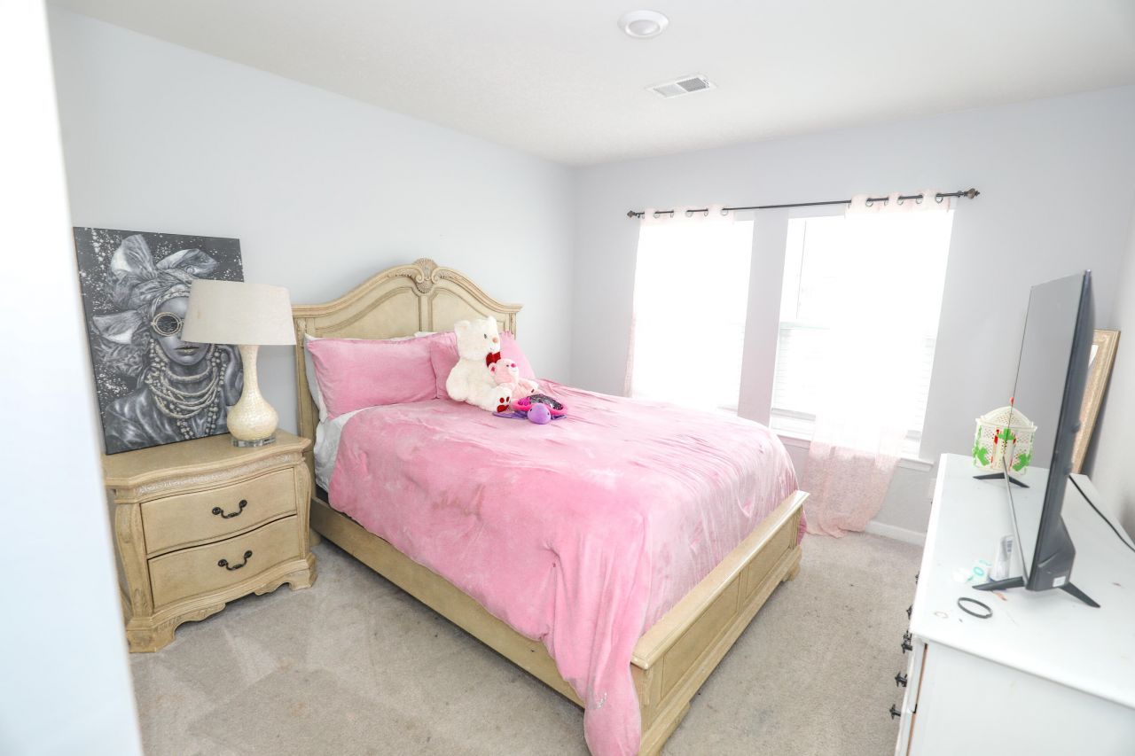 208 Garden Lily Lane Photo 15