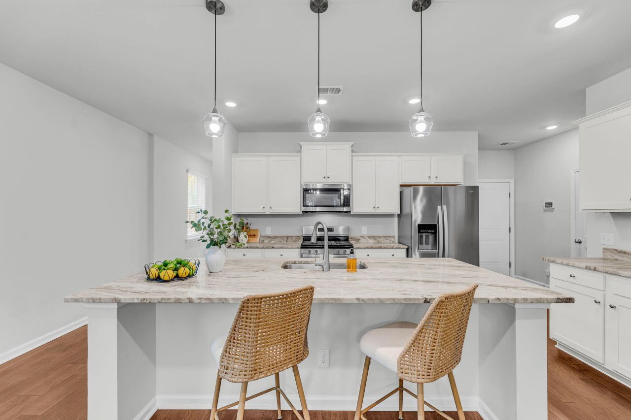 3769 Sawmill Court Photo 11