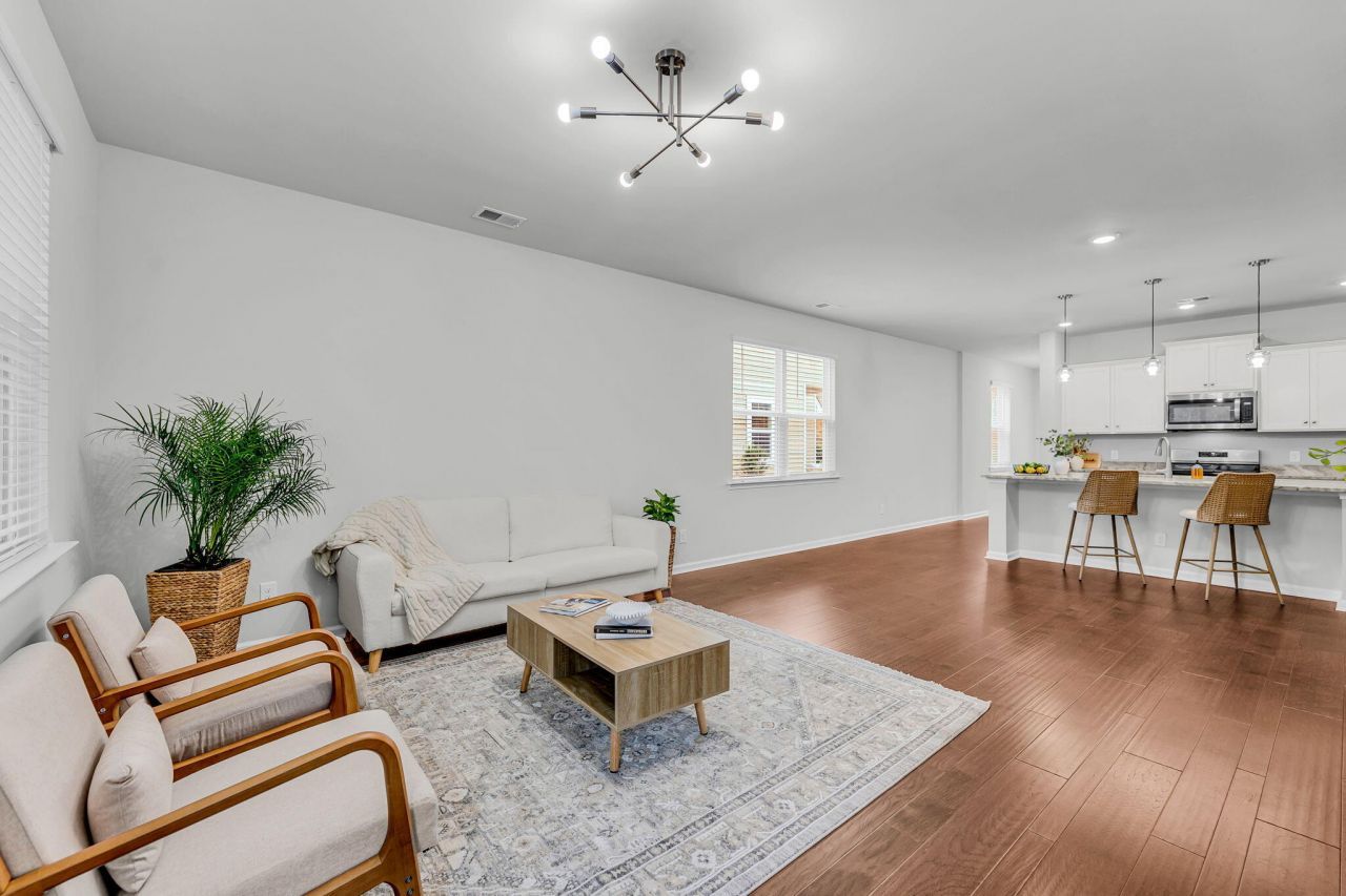 3769 Sawmill Court Photo 20