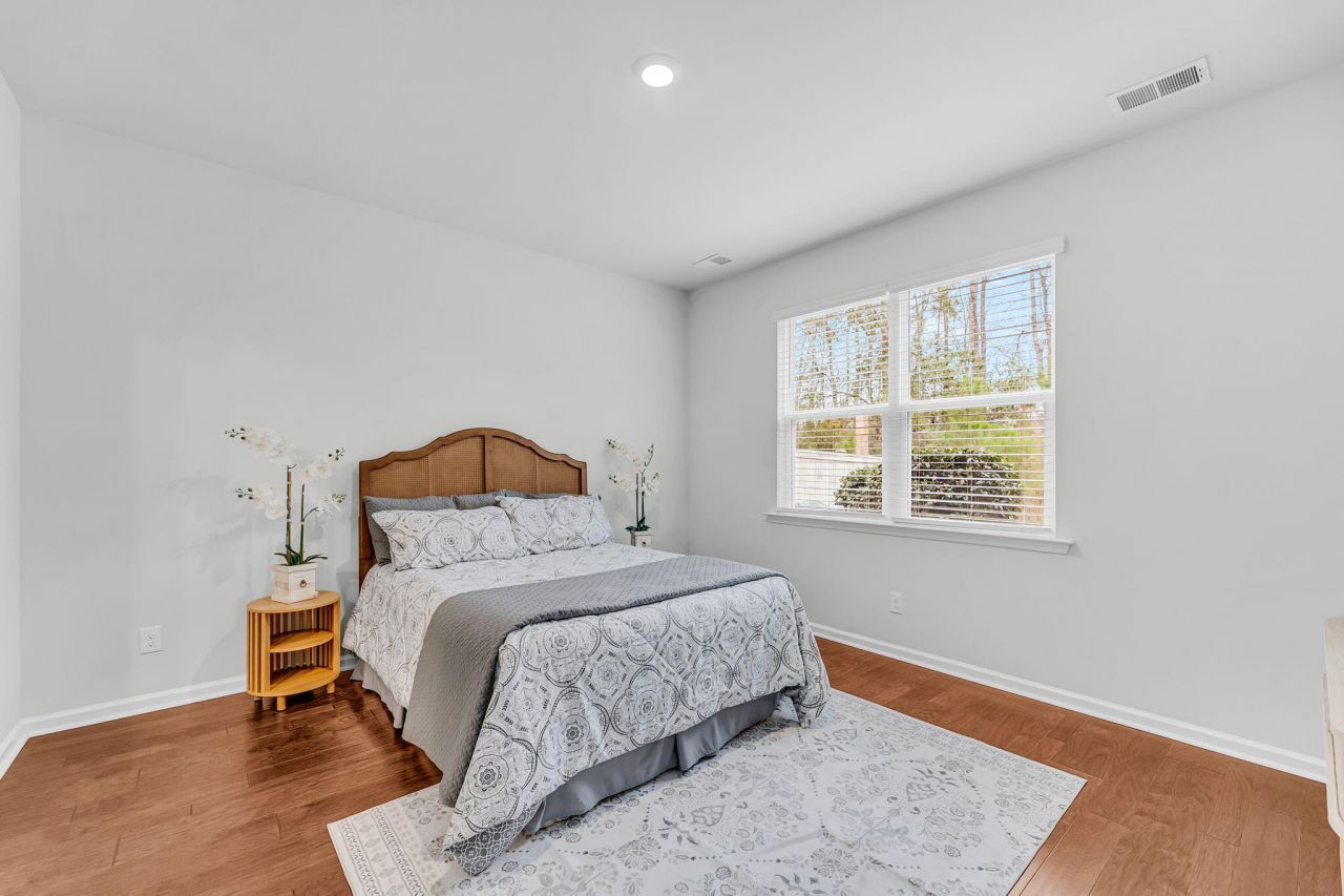 3769 Sawmill Court Photo 21