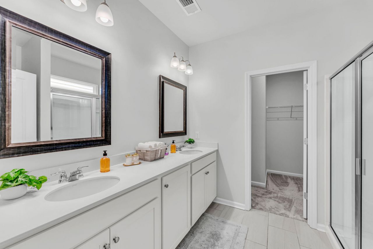 3769 Sawmill Court Photo 23