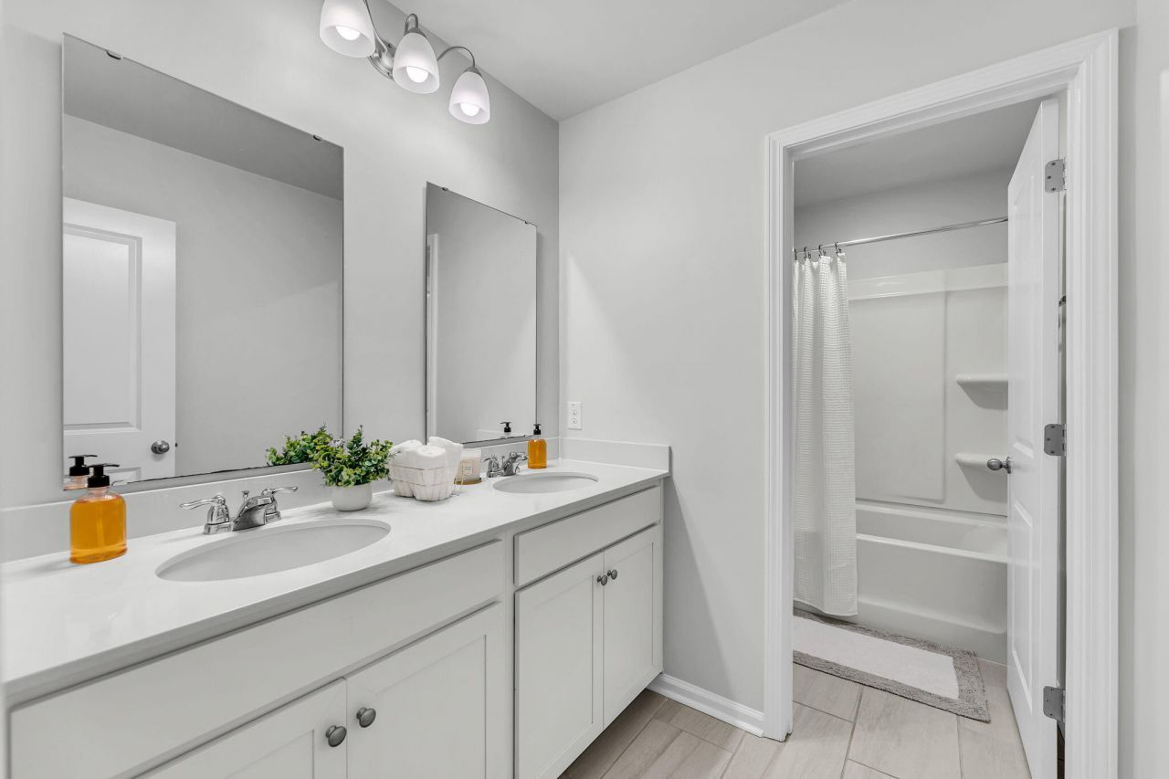 3769 Sawmill Court Photo 31