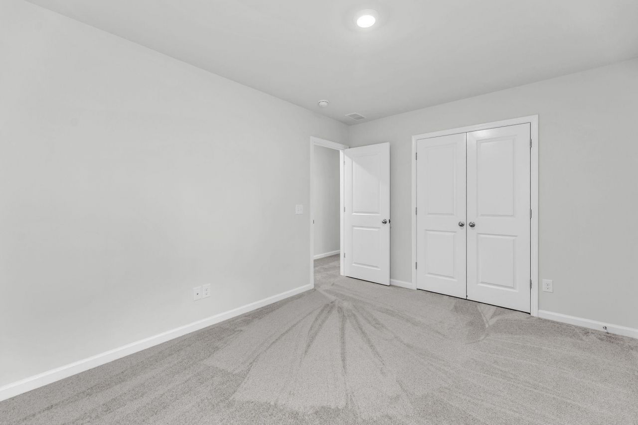 3769 Sawmill Court Photo 36