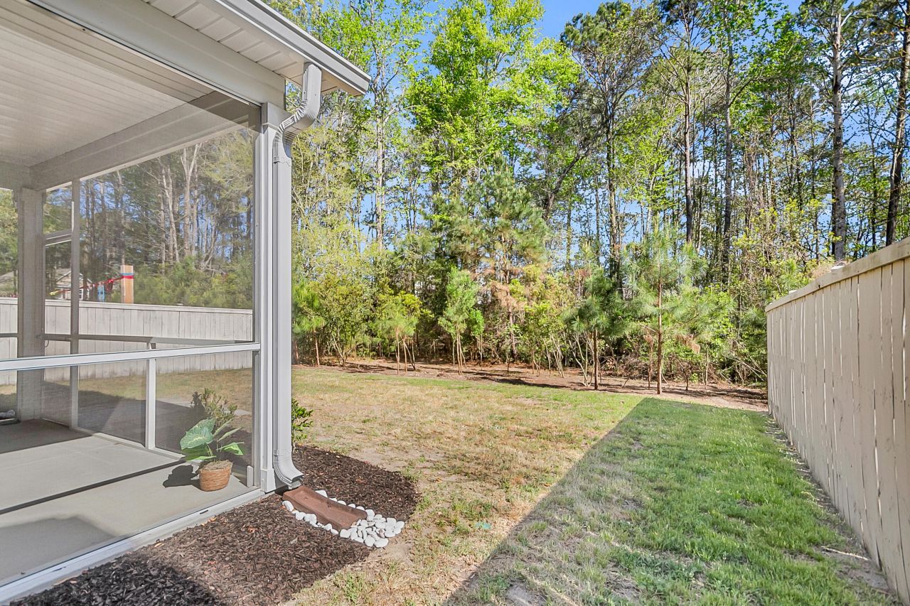 3769 Sawmill Court Photo 43