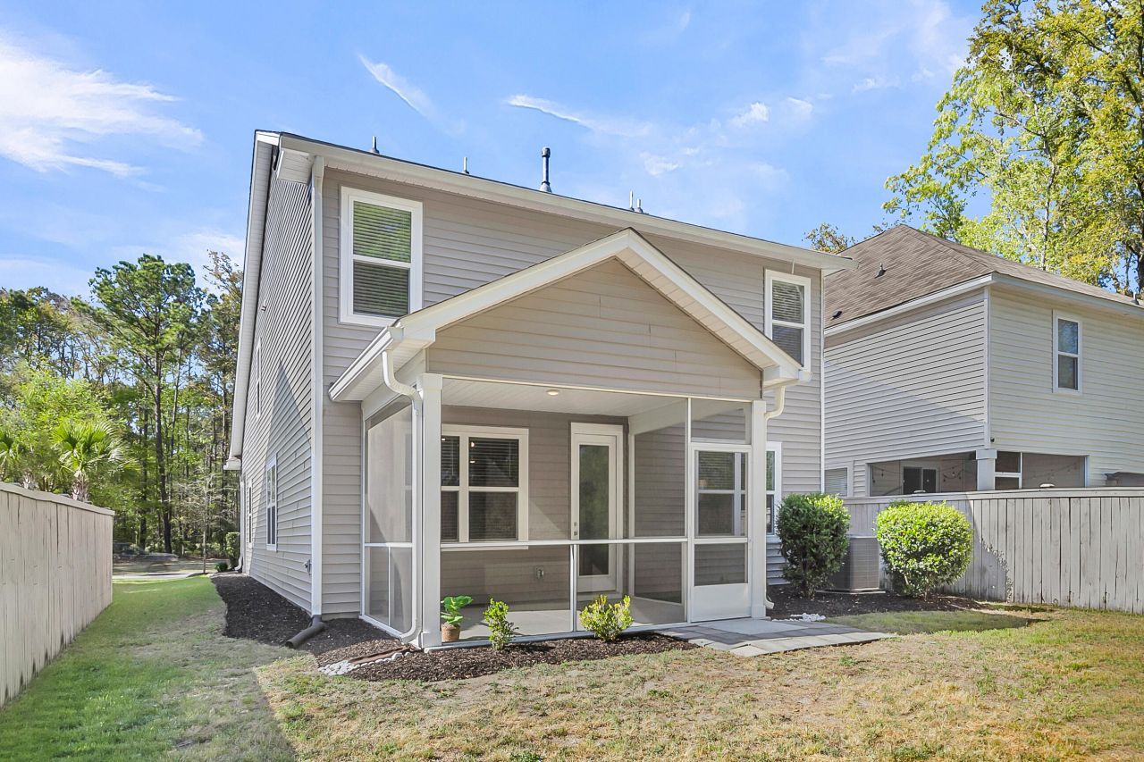 3769 Sawmill Court Photo 44