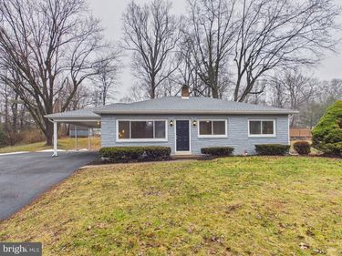 815 TWIN OAKS DRIVE, HUMMELSTOWN, PA 17036