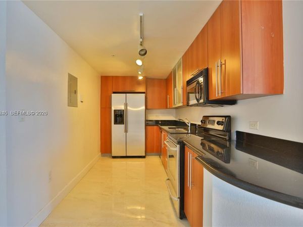 7501 E Treasure Dr , Unit 4K, North Bay Village, FL 33141