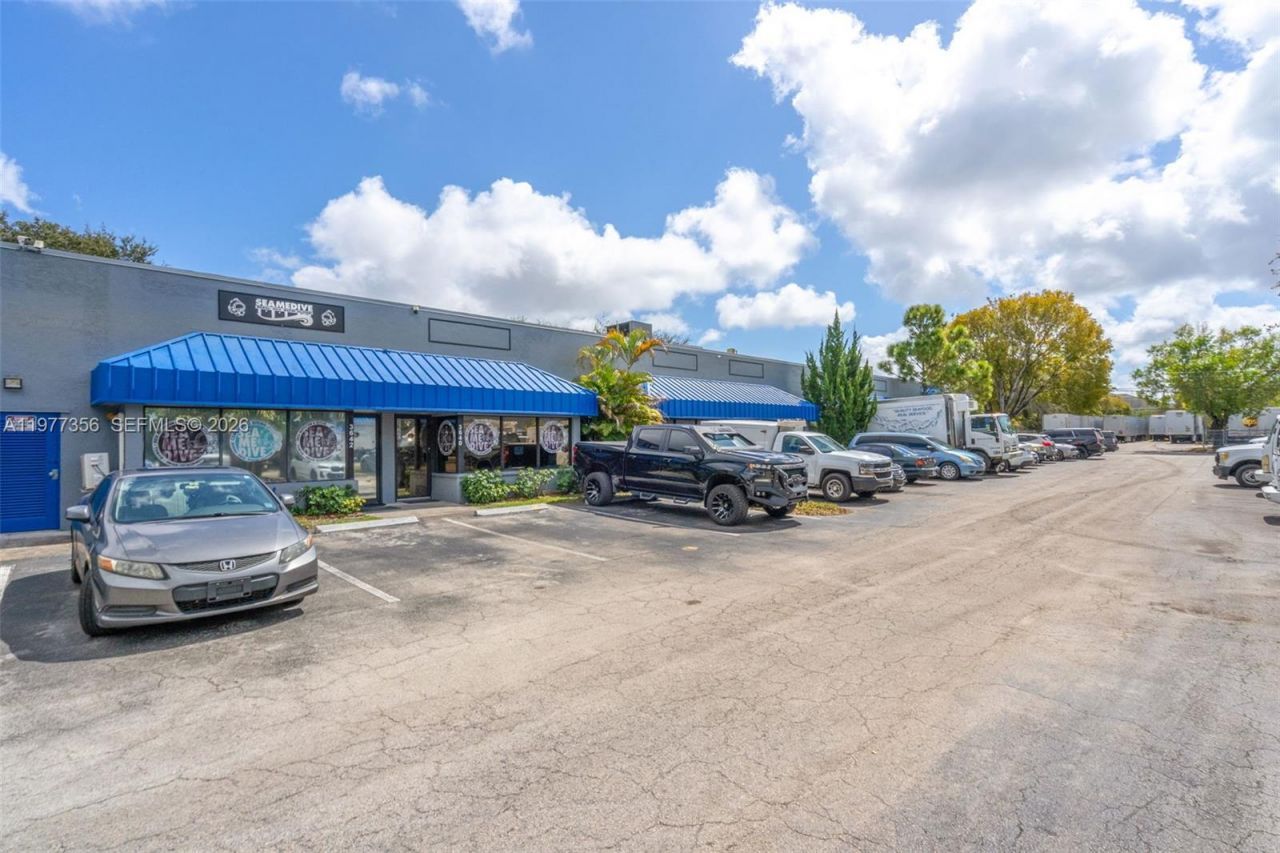 3640 NW 16th St , Unit 7B & 8B, Lauderhill, FL 33311 Photo