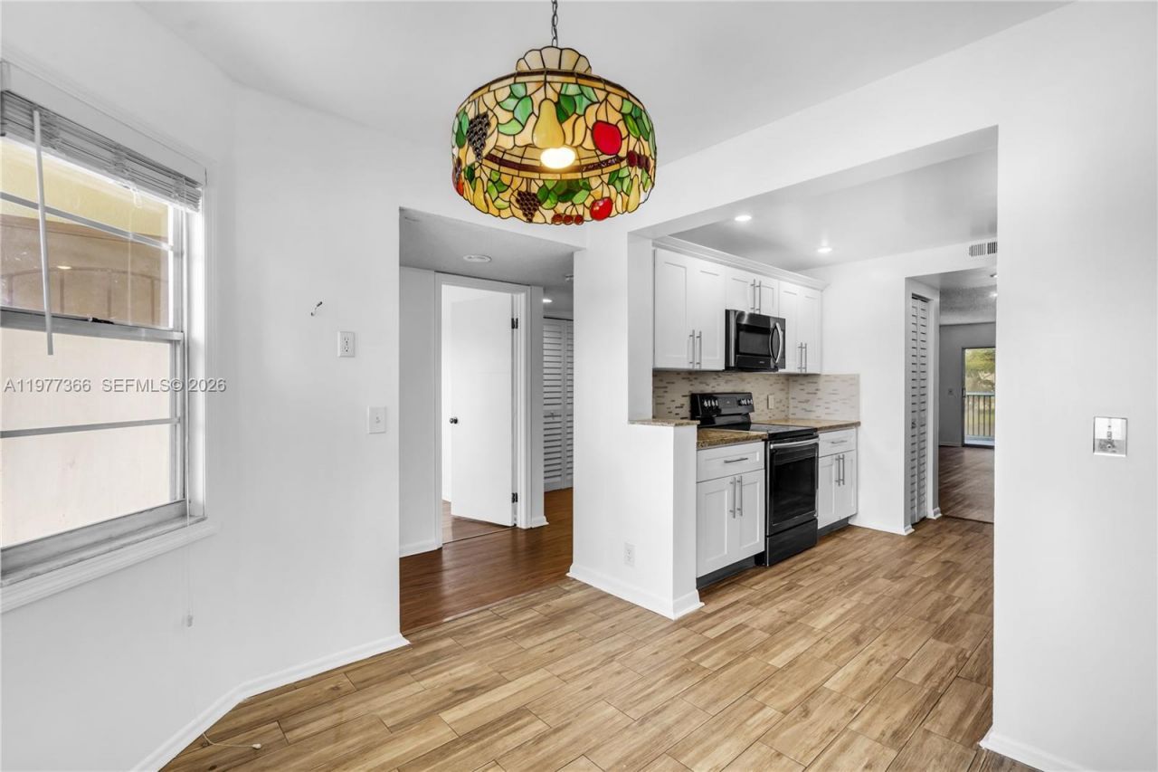 12901 SW 15th Ct , Unit 310V, Pembroke Pines, FL 33027 Photo