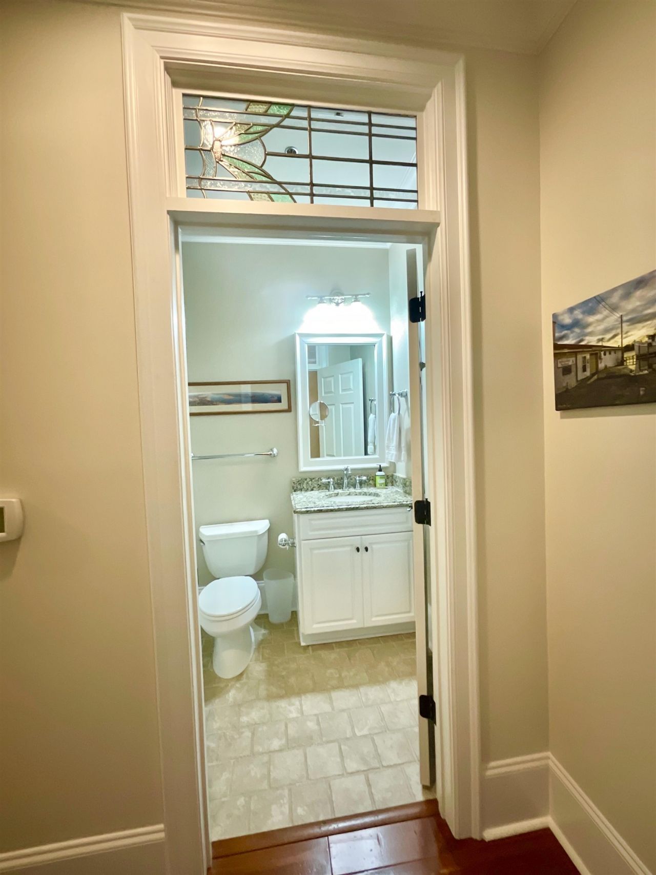 815 Front St. Photo 18