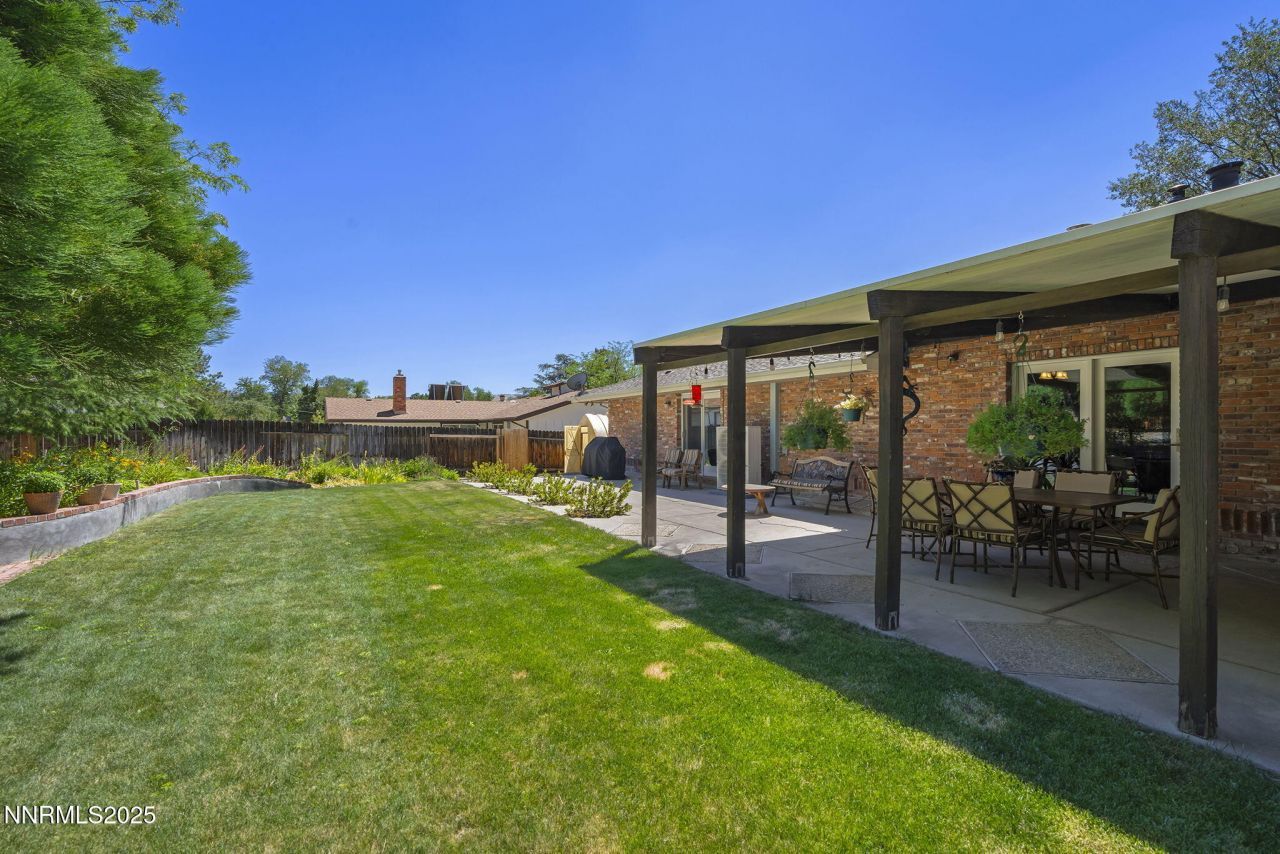 14490 Rancheros Drive, Reno, NV 89521 Photo