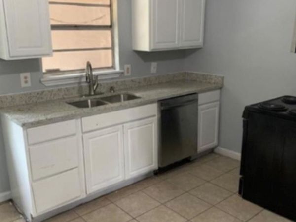 1011 Hackberry ST, Unit A, San Marcos, TX 78666