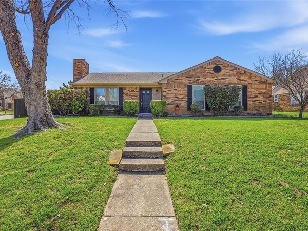 935 Mapleleaf Lane , Coppell, TX 75019