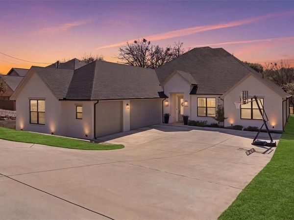 4109 Cimmaron Trail, Granbury, TX 76049