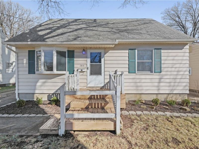 2851 8th Street, Cuyahoga Falls, OH 44221 Photo 1