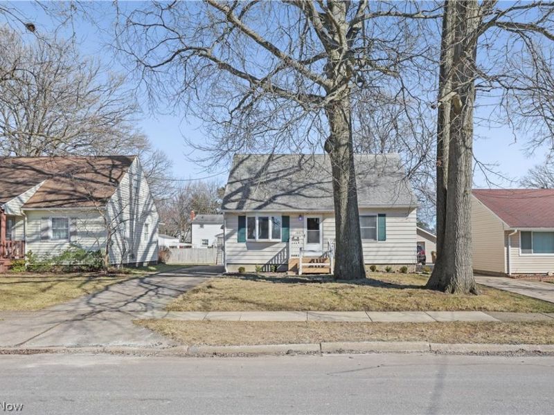 2851 8th Street, Cuyahoga Falls, OH 44221 Photo 3