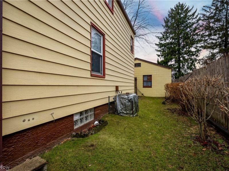 1553 Tanner Avenue SW, Canton, OH 44706 Photo 5