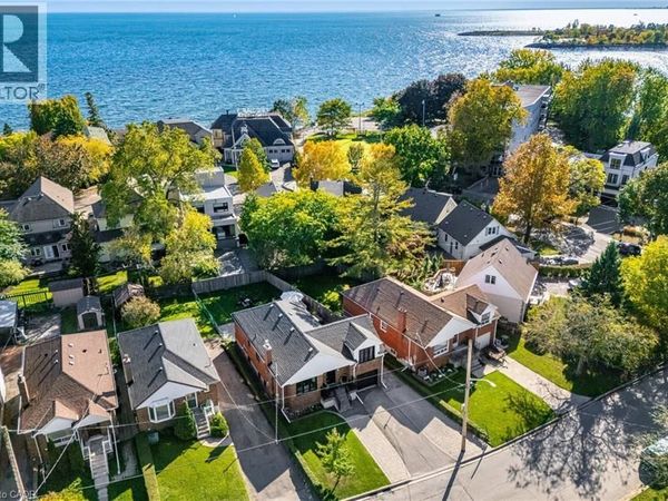 75 EMERALD Crescent, Toronto, ON M8V2B5