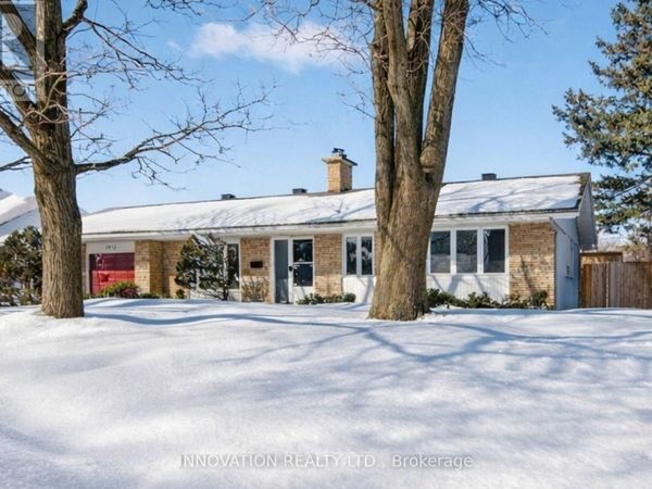 1951 Garfield Avenue, Ottawa, ON K2C0W7