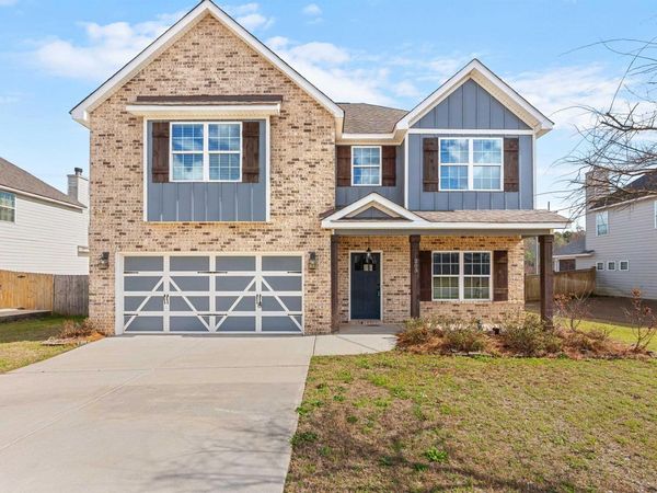 203 Amberley Court, Kathleen, GA 31047