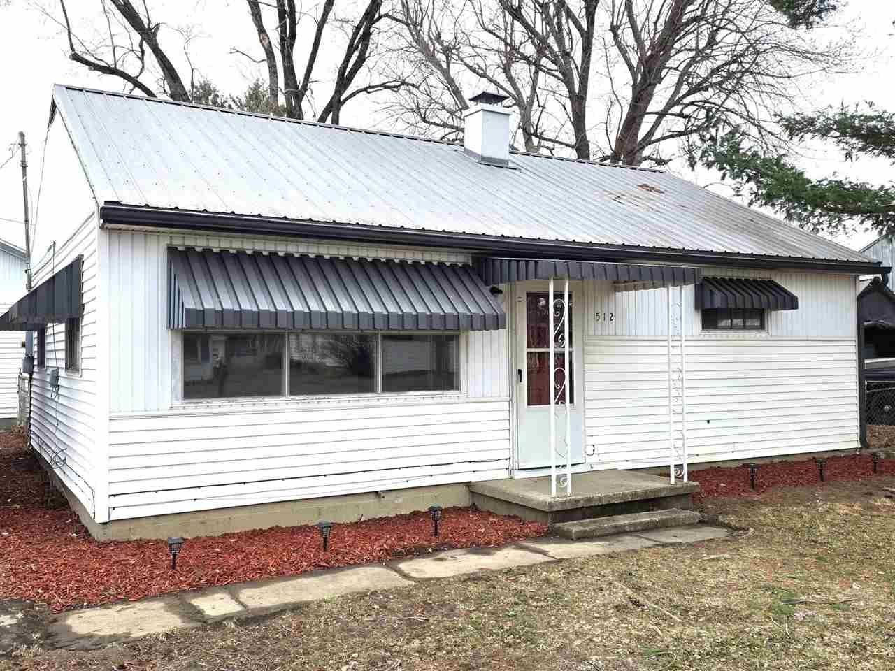 512 W Sycamore Street, Centerville, IN 47330 Main Photo