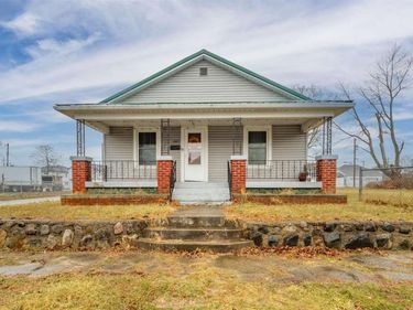 1425 S 19th St, New Castle, IN 47362