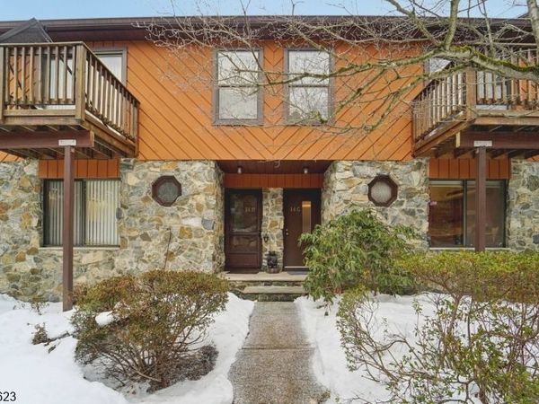 14 Brookside Hts, Wanaque, NJ 07465