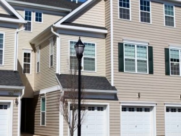 105 Swing Bridge Ln, South Bound Brook, NJ 08880